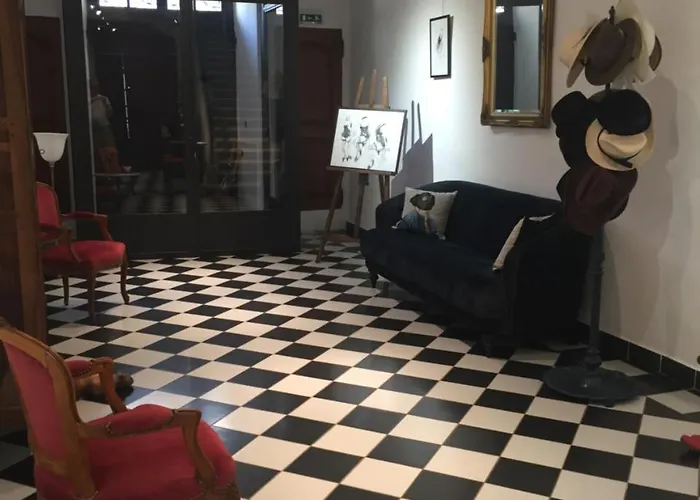 Ancienne Cure Bed & Breakfast