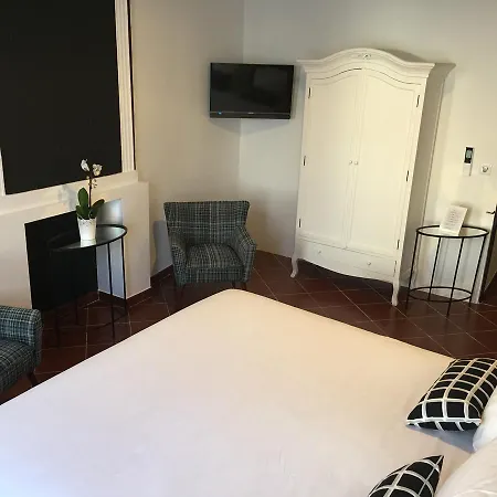 Ancienne Cure Bed & Breakfast *
